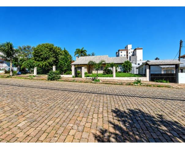 Foto de CASA RESIDENCIAL | A.T. 1.800,00 M² | A.C. 288 m² aproximadamente l PASSO FUNDO/RS 