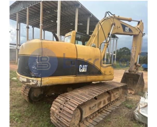 Foto de ESCAVADEIRA HIDRÁULICA CATERPILLAR MODELO: 320C, ANO 2010, TIPO DE TRAÇÃO:    Esteira METÁLICA