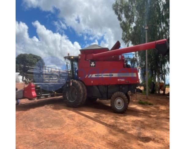 Foto de COLHEITADEIRA MASSEY FERGUSON, MODELO MF 9790, ANO 2008, Plataforma Hidráulica.