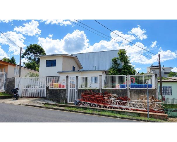 Foto de CASA RESIDENCIAL | A.T. 243,80M² E A.C.120,00 M², PATO BRANCO/PR.
