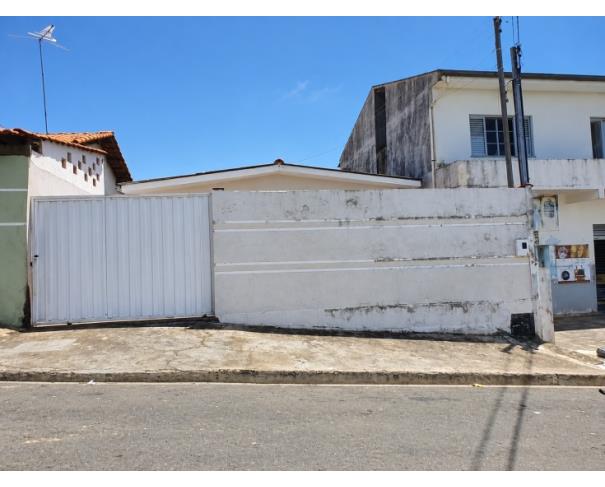 Foto de CASA l A.T. 180,00 M² l A.C. 77,70 M² l SÃO SEBASTIÃO DO PARAÍSO/MG