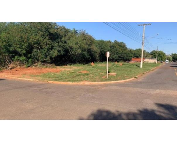Foto de TERRENO URBANO| A.T.476,51 M² l  VILA STA. HELENA, JARDIM/MS