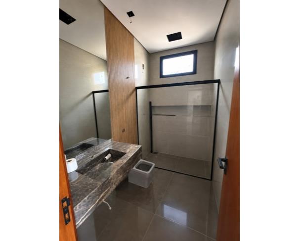 Foto de CASA – A.T 304,72M² l A.C. 179,53 m², JARDIM VENEZA, BATATAIS/SP.