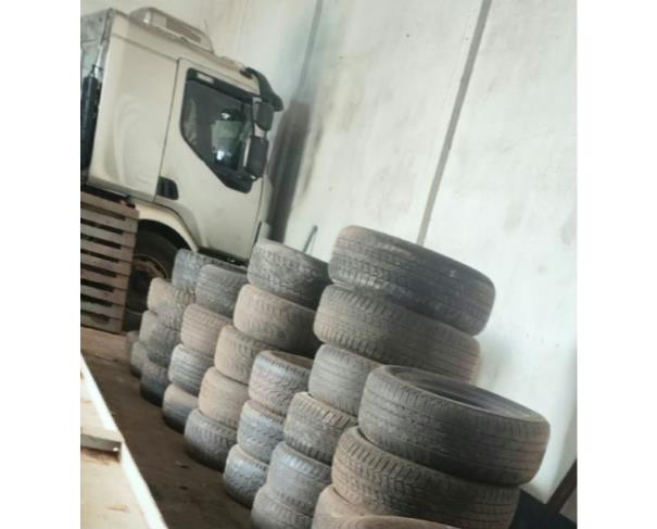 Foto de 30 PNEUS USADOS 265/60 R18