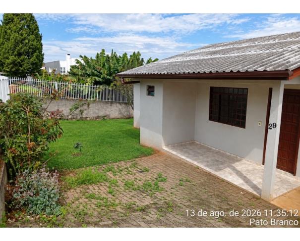 Foto de CASA, A.T. 393,04 M², A.C. 120,00 M², BAIRRO CADORINNO, PATO BRANCO/PR.