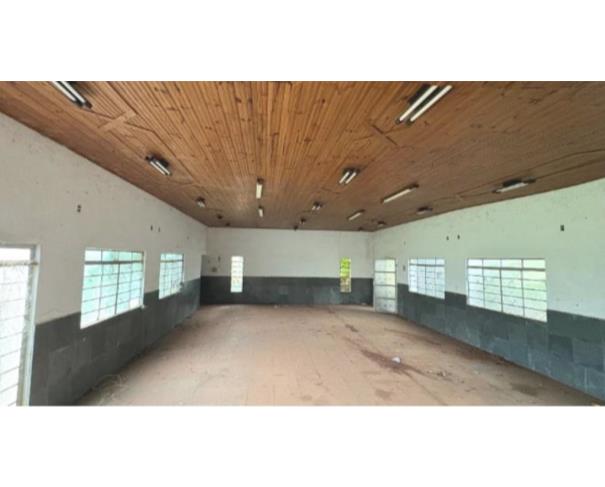 Foto de SALÃO COMERCIAL– A.T 432,00 M² l A.C. 130 M² l CENTRO, GUIA LOPES DA LAGUNA/MS